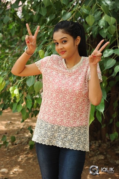 Pragati-Chourasiya-at-Basthi-Movie-Show-Press-Meet